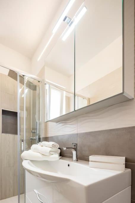 Tenuta Croce Appartamento Karol-Piscina-Vista Mare Salerno Buitenkant foto